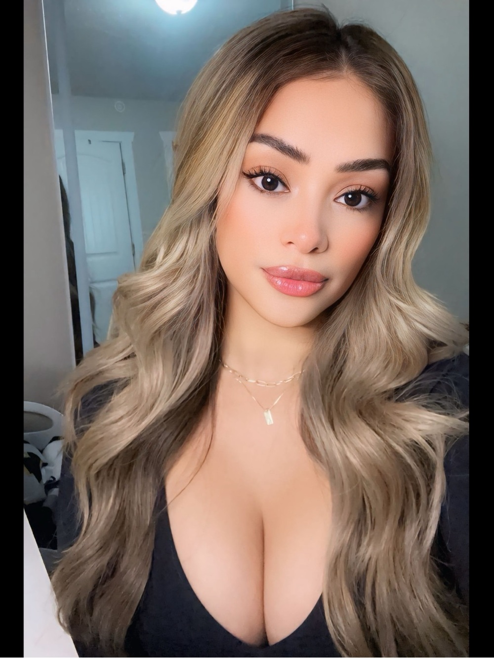 Meet your Posher, Alina